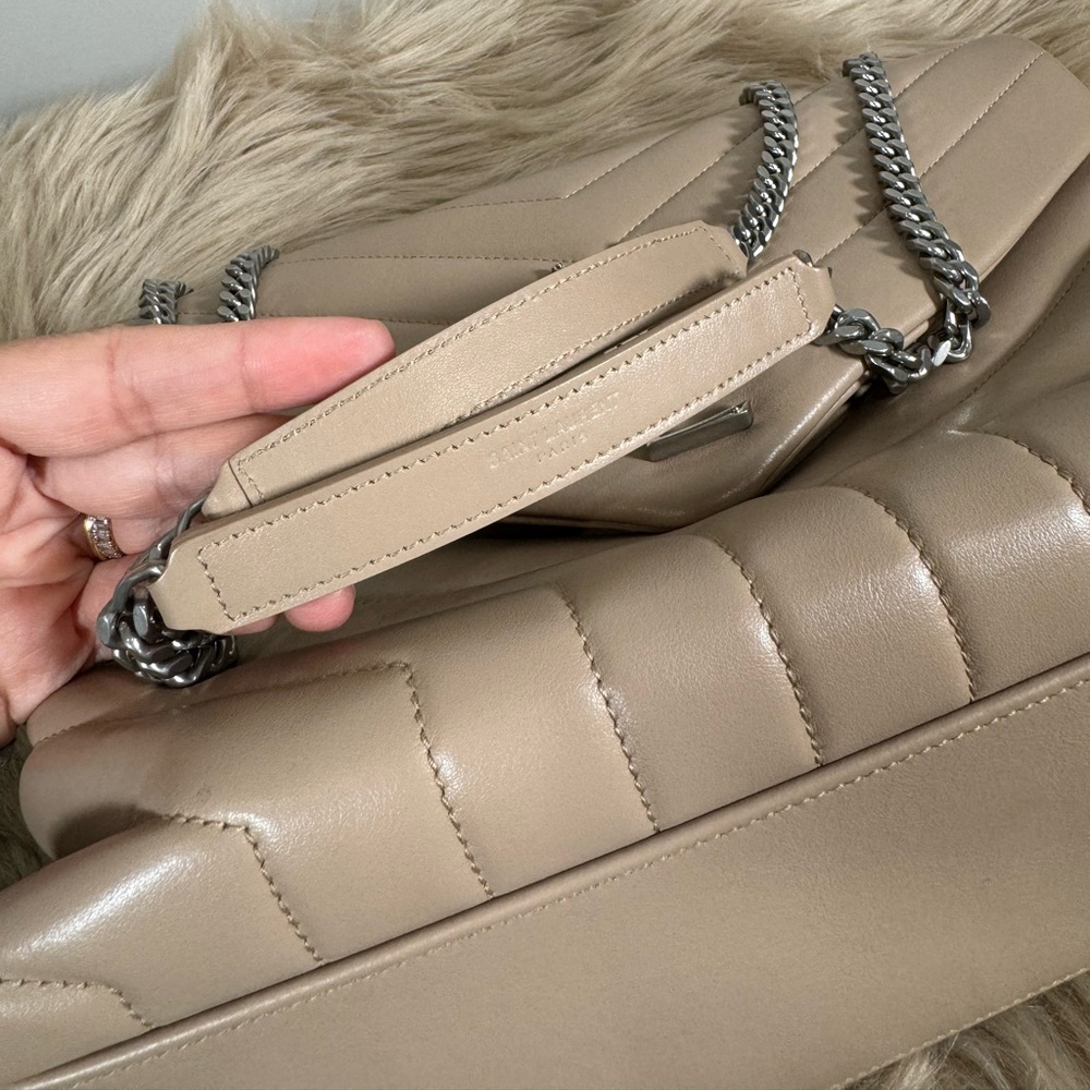 ❌❌❌SOLD❌❌❌Authentic YSL Yves Saint Laurent Monogram Loulou Shoulder/Crossbody - Picture 11 of 15